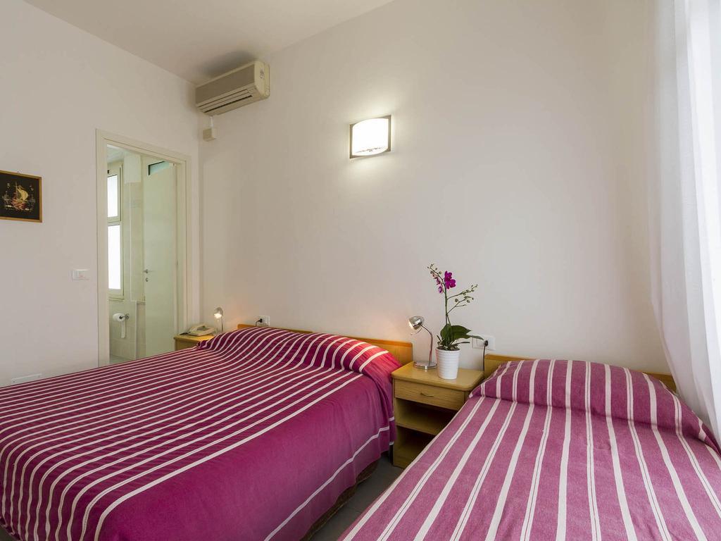 Hotel Meris Milano Marittima Pokoj fotografie